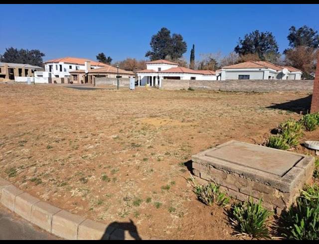 LAND FOR SALE IN RISIVILLE